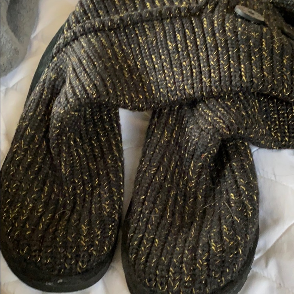 Uggs classic cardy button boots